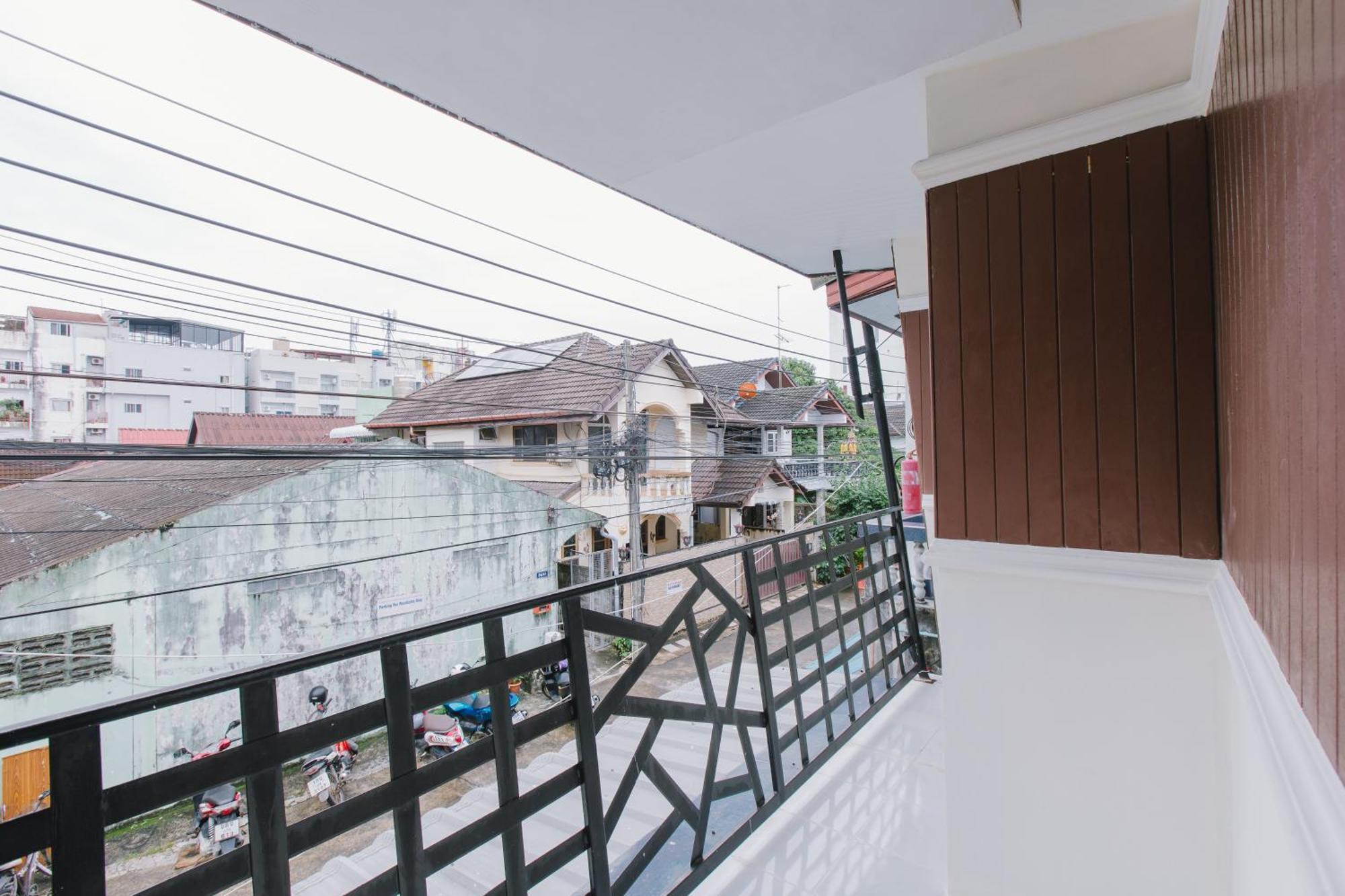 Royal Prince Residence Patong Bilik gambar