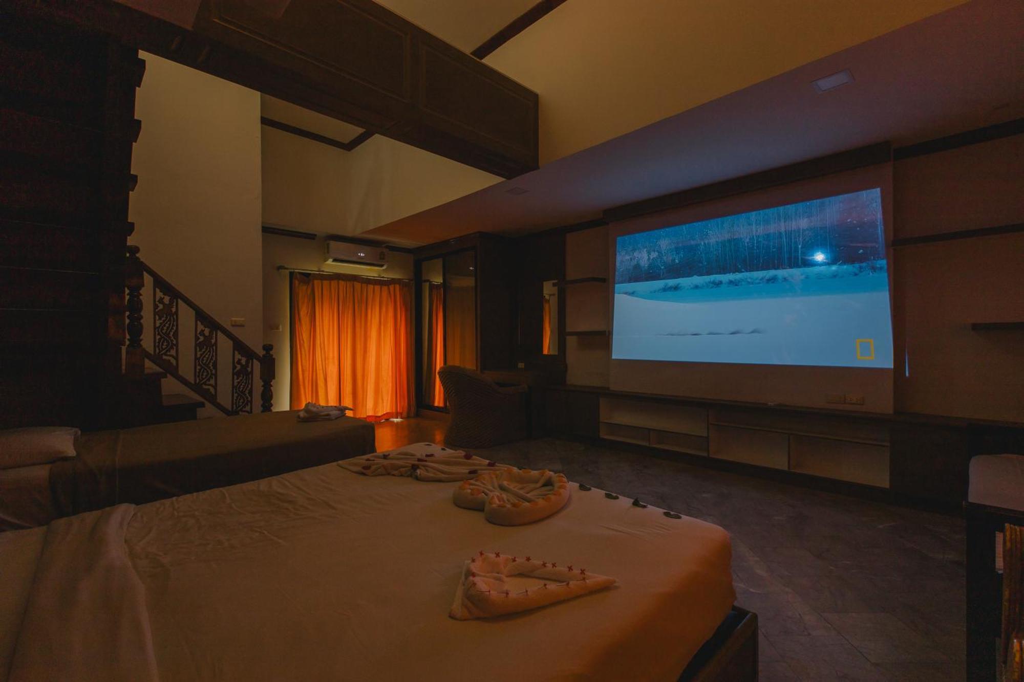 Royal Prince Residence Patong Bilik gambar
