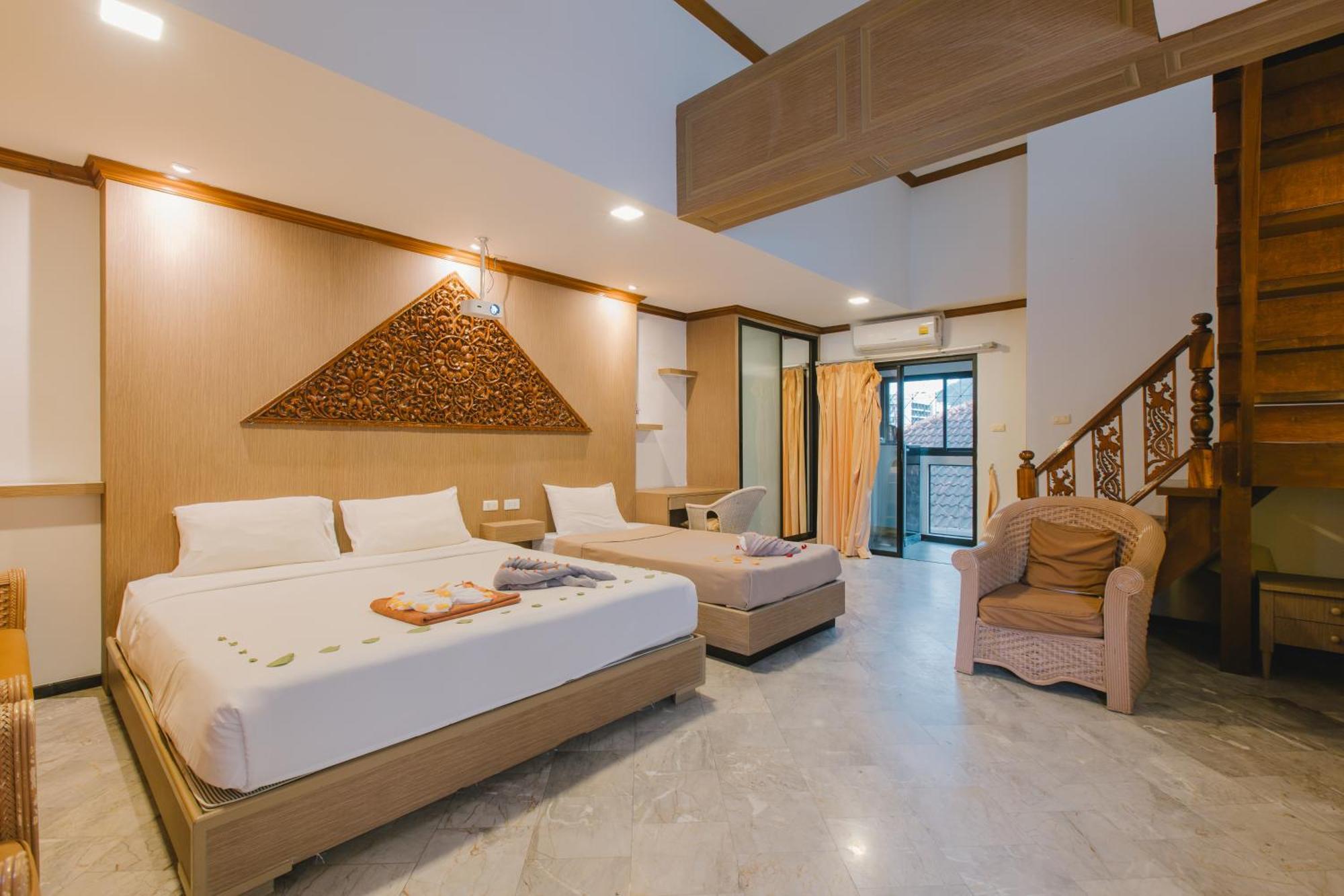 Royal Prince Residence Patong Luaran gambar