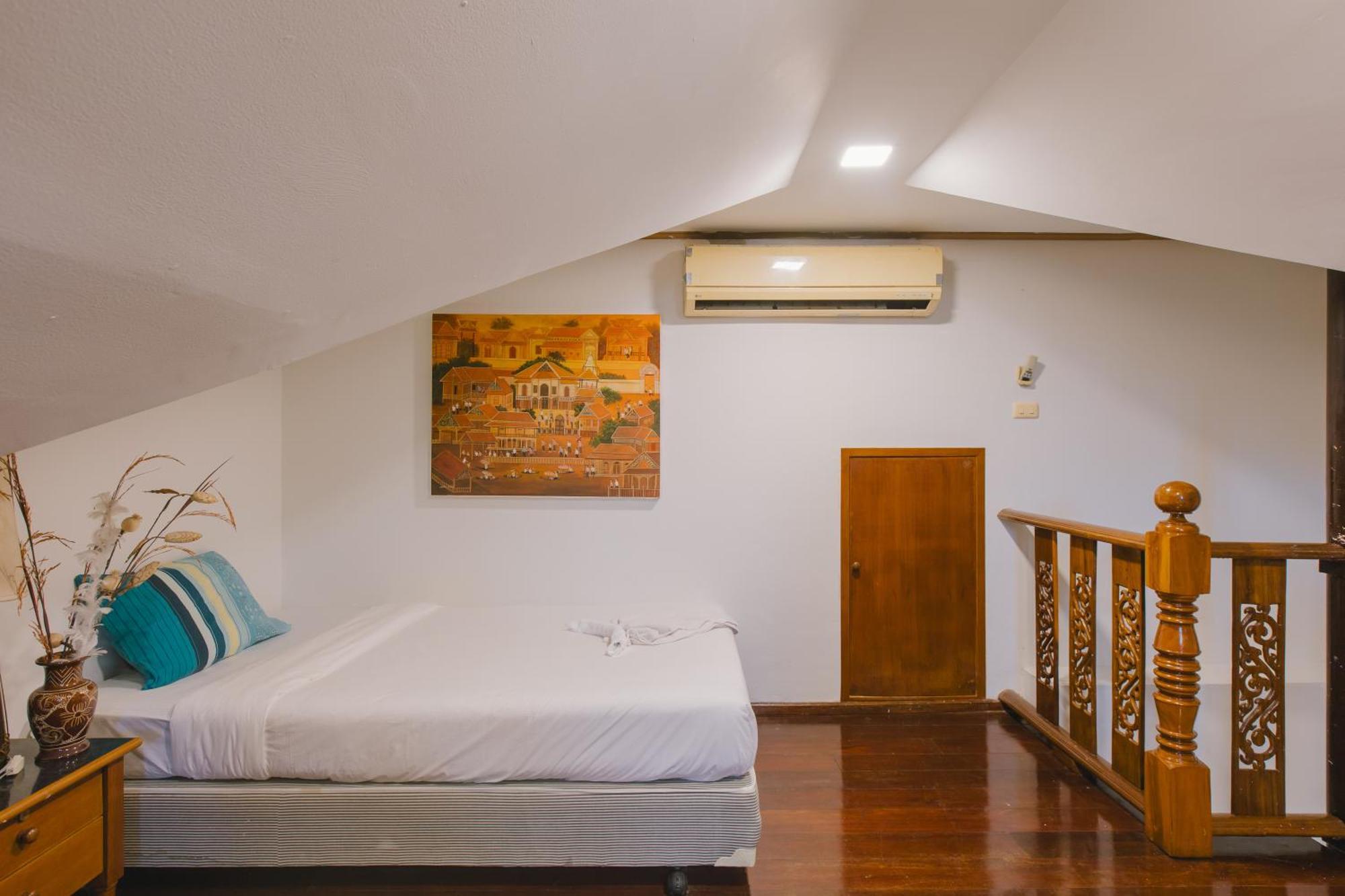 Royal Prince Residence Patong Bilik gambar