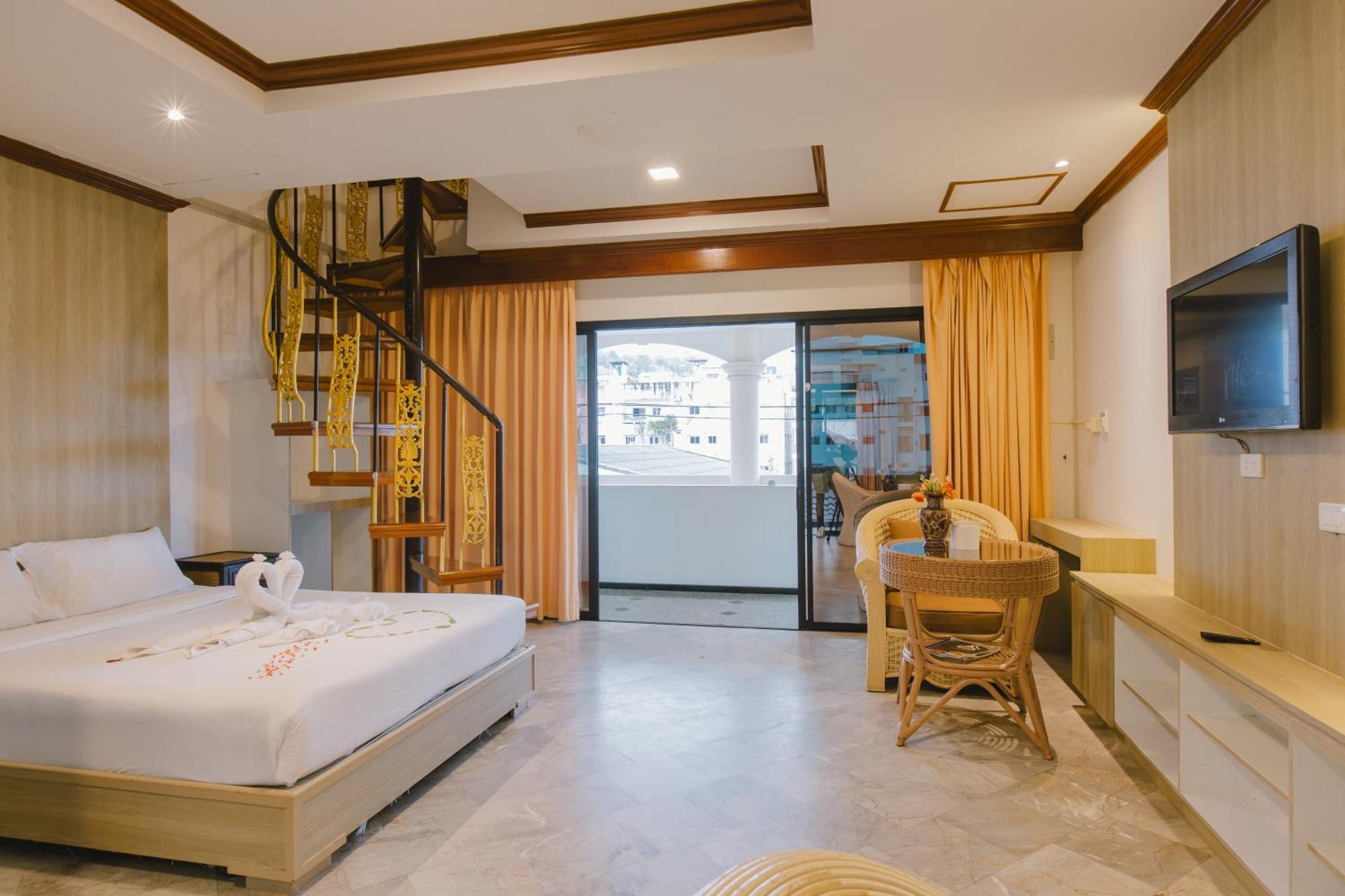 Royal Prince Residence Patong Luaran gambar