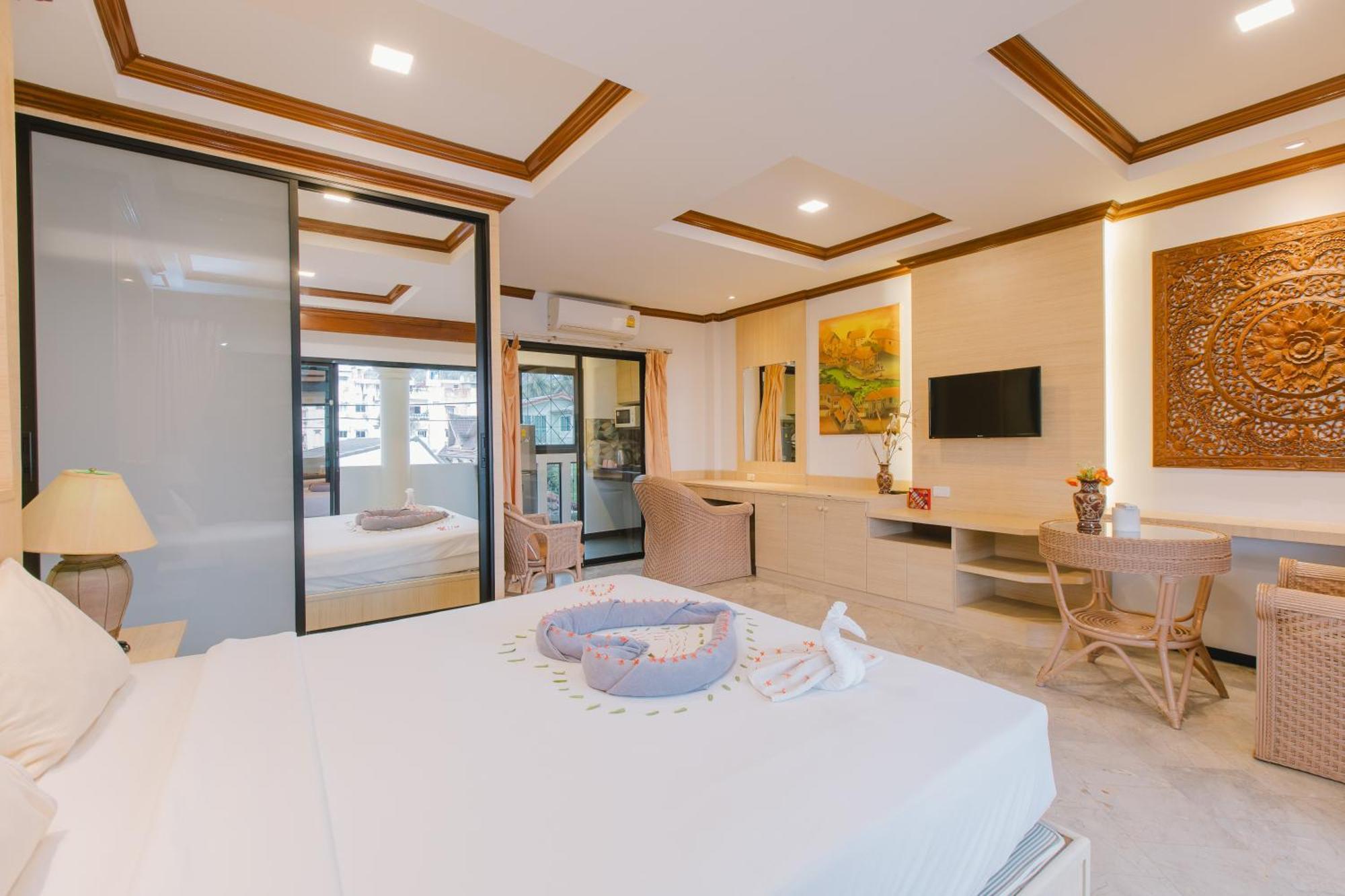 Royal Prince Residence Patong Luaran gambar
