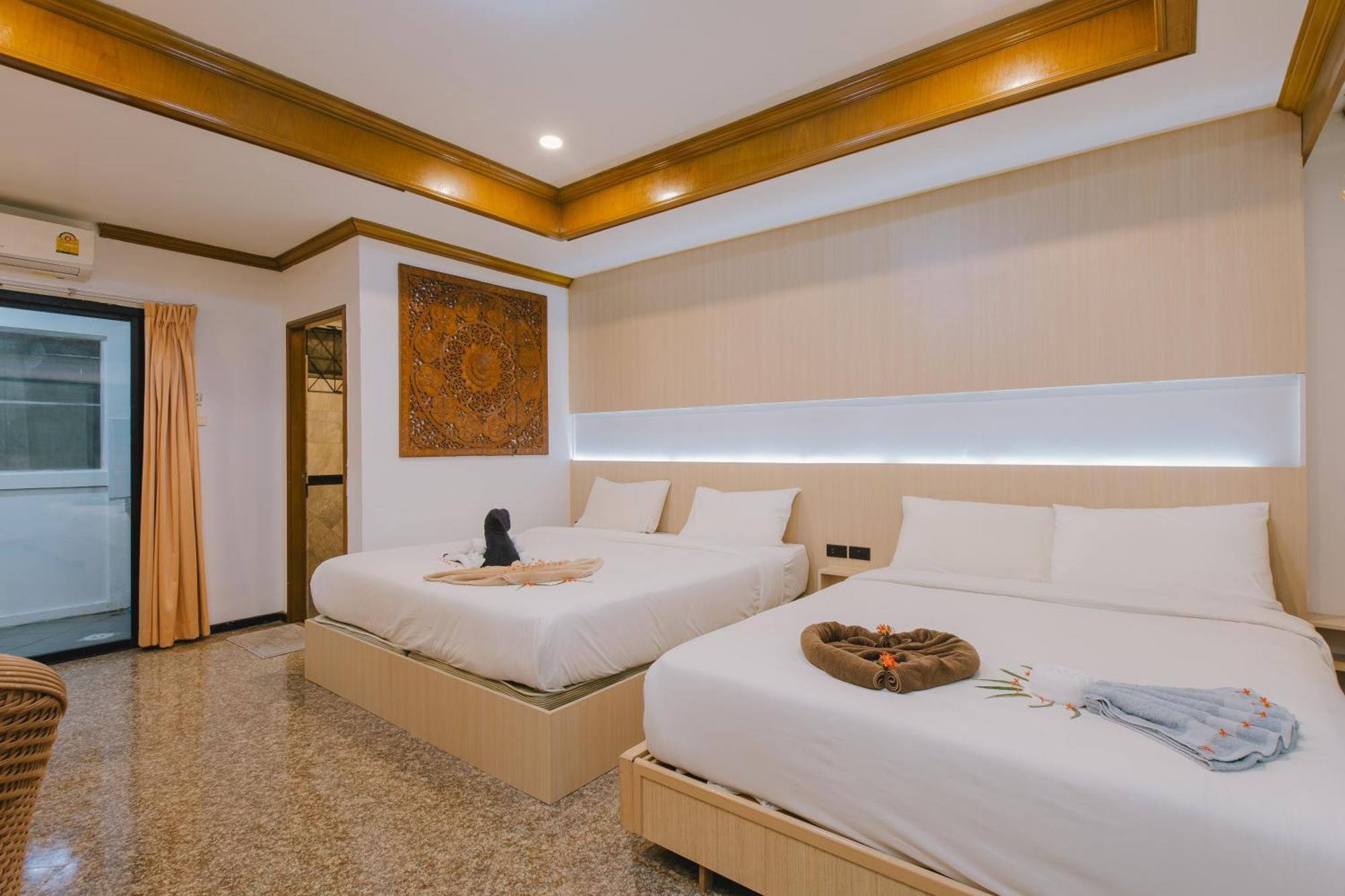 Royal Prince Residence Patong Bilik gambar